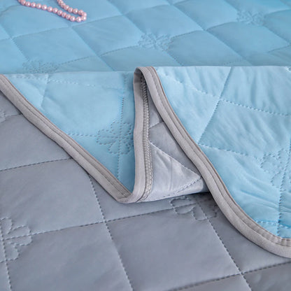 Shacked Up Cooling Comforter